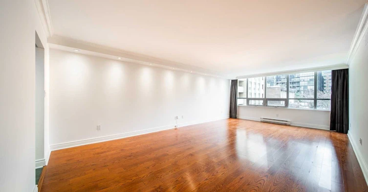 402-71 Charles Street E, Toronto, ON, M4Y 2T3 - 2