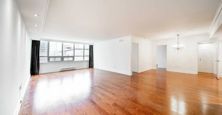 402-71 Charles Street E, Toronto, ON, M4Y 2T3