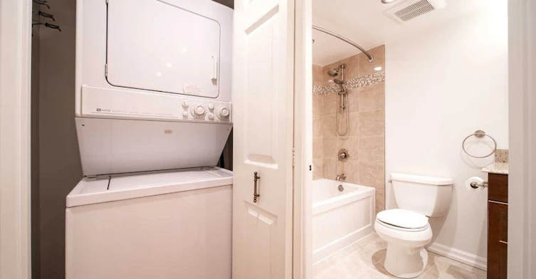 402-71 Charles Street E, Toronto, ON, M4Y 2T3 - 18