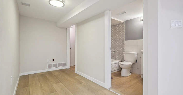 Basement-112 Claremont Street, Toronto, ON, M6J 2M5 - 18