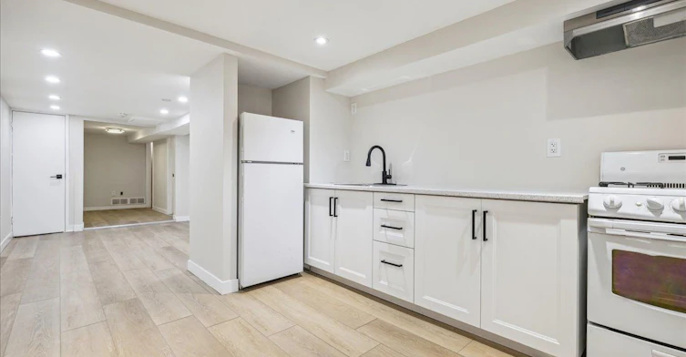 Basement-112 Claremont Street, Toronto, ON, M6J 2M5 - 6