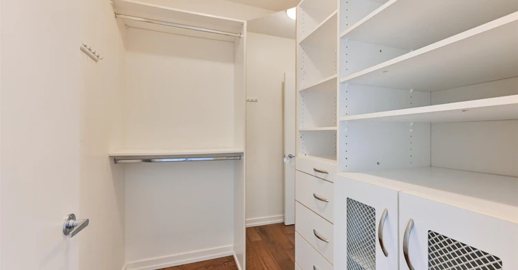 1102-5 Mariner Terrace, Toronto, ON, M5V 3V6 - 16