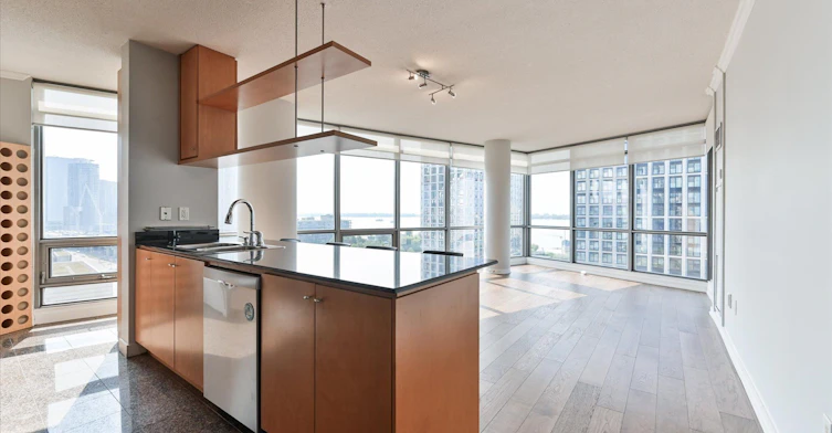 1102-5 Mariner Terrace, Toronto, ON, M5V 3V6 - 13