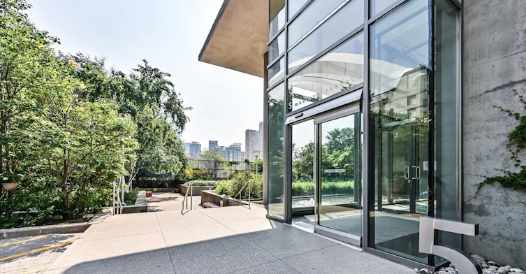 1102-5 Mariner Terrace, Toronto, ON, M5V 3V6 - 2