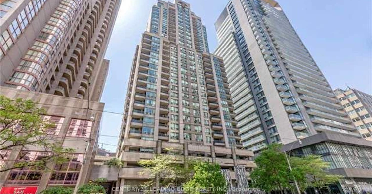 805-750 Bay Street, Toronto, ON, M5G 1N6