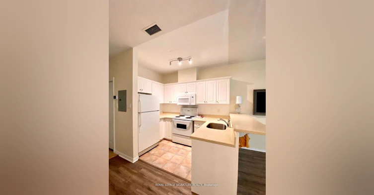 903-393 King Street, Toronto, ON, M5V 3G8 - 2