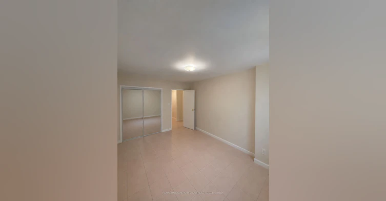 101-105 Raglan Avenue, Toronto, ON, M6C 2K7 - 6