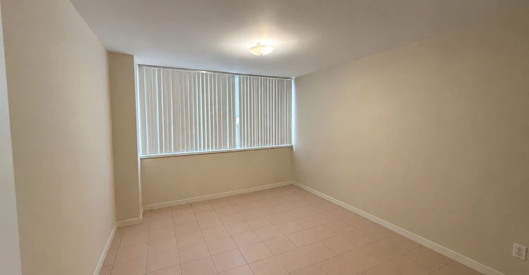101-105 Raglan Avenue, Toronto, ON, M6C 2K7 - 5