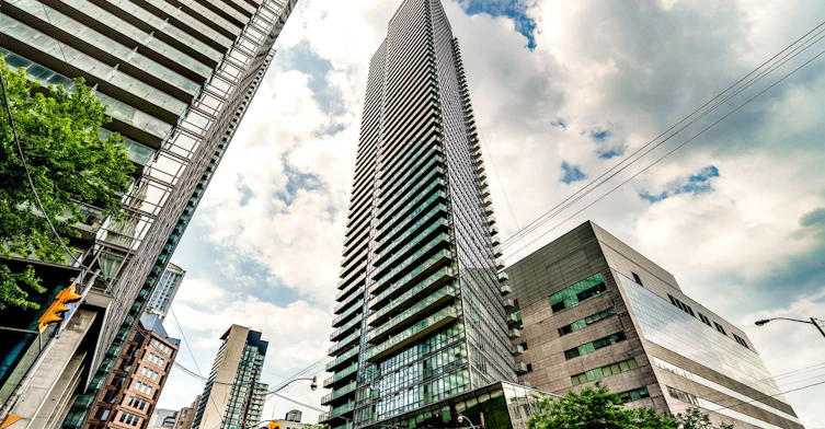 2501-832 Bay Street, Toronto, ON, M5S 1Z6 - 13