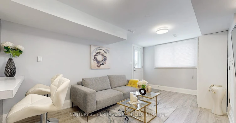 Lower-29 Manadon Drive, Toronto, ON, M2M 1W8 - 2