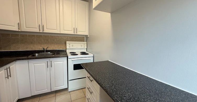 112-2770 Yonge Street, Toronto, ON, M4N 2J3 - 6