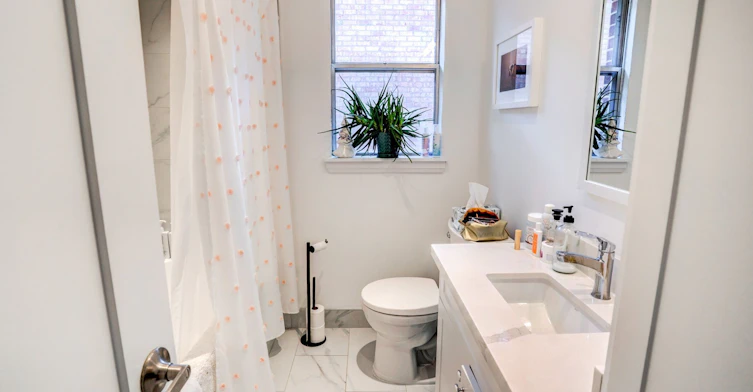 2nd Flr-138 Woburn Avenue, Toronto, ON, M5M 1K7 - 6