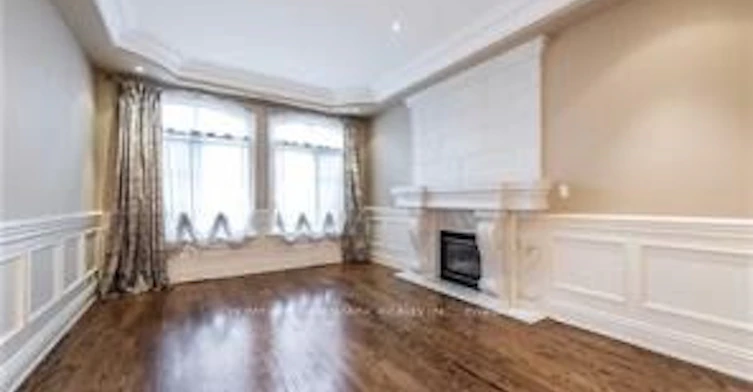 377 Hollywood Avenue, Toronto, ON, M2N 3L3 - 2