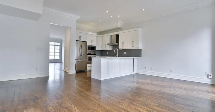 183 Douglas Avenue, Toronto, ON, M5M 1G7 - 4