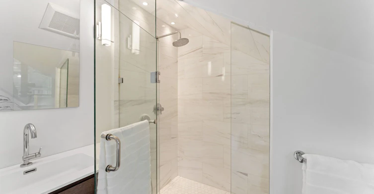 24 Mann Avenue, Toronto, ON, M4S 2Y3 - 30