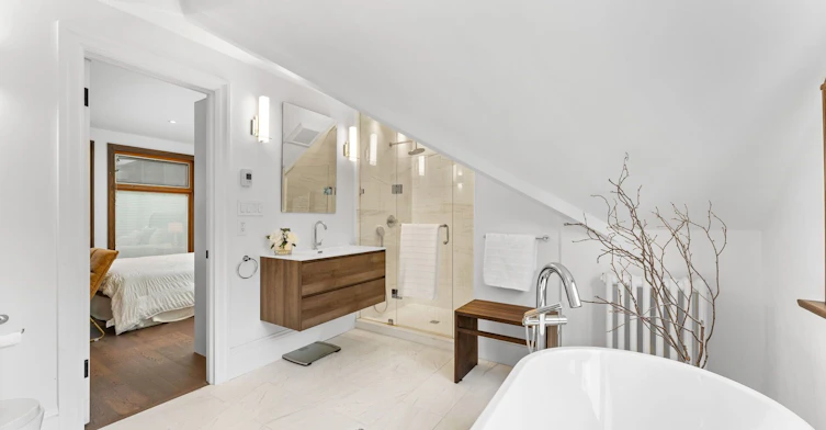 24 Mann Avenue, Toronto, ON, M4S 2Y3 - 28