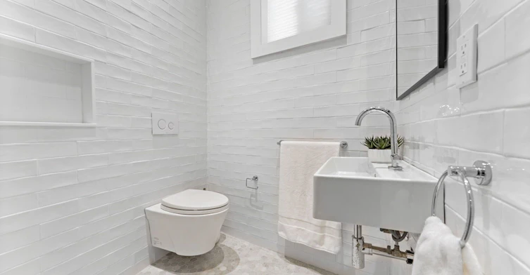 24 Mann Avenue, Toronto, ON, M4S 2Y3 - 39