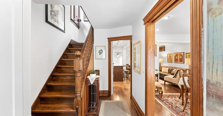24 Mann Avenue, Toronto, ON, M4S 2Y3 - 8