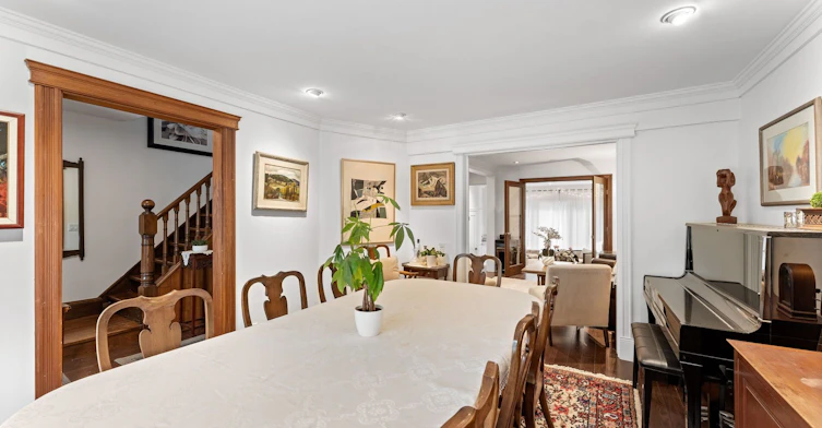 24 Mann Avenue, Toronto, ON, M4S 2Y3 - 11