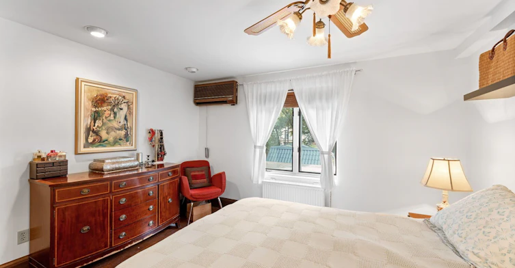 24 Mann Avenue, Toronto, ON, M4S 2Y3 - 33