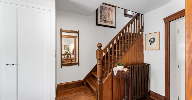 24 Mann Avenue, Toronto, ON, M4S 2Y3 - 23