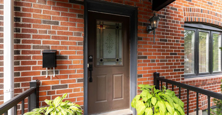 24 Mann Avenue, Toronto, ON, M4S 2Y3 - 6