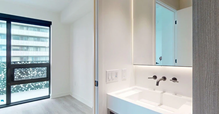 3410-55 Charles Street E, Toronto, ON, M4Y 0J1 - 9
