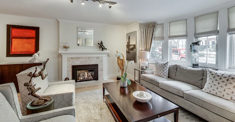 Main-9 Highbourne Road, Toronto, ON, M5P 2J1 - 8