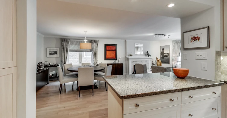 Main-9 Highbourne Road, Toronto, ON, M5P 2J1 - 19