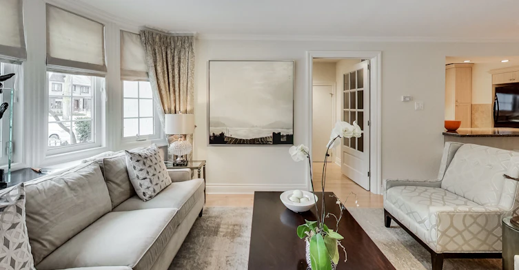 Main-9 Highbourne Road, Toronto, ON, M5P 2J1 - 4