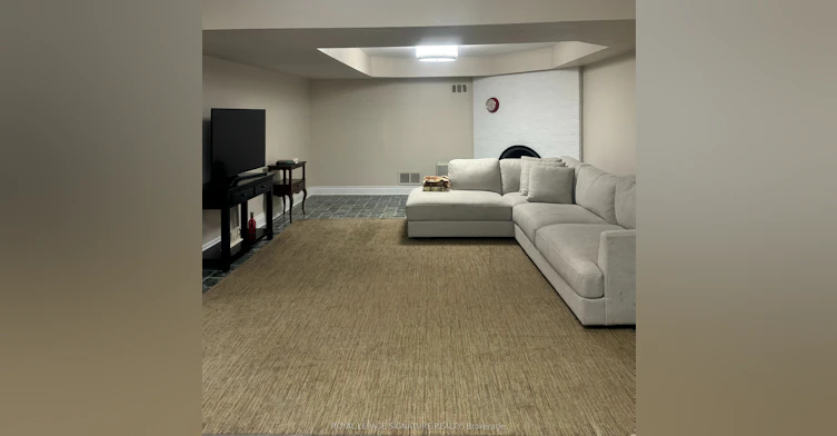 Bsmt-31 Whitelock Crescent, Toronto, ON, M2K 1V9 - 4