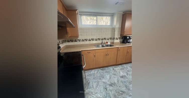 Bsmt-31 Whitelock Crescent, Toronto, ON, M2K 1V9 - 8