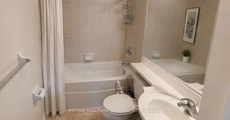 2109-763 Bay Street, Toronto, ON, M5G 2R3 - 5
