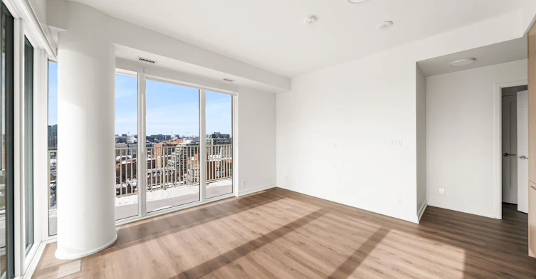1417-88 Bathurst Street, Toronto, ON, M5V 0W8 - 7