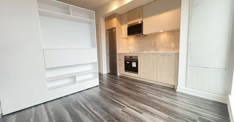 546-30 Dreamers Way, Toronto, ON, M5A 0Y7 - 3