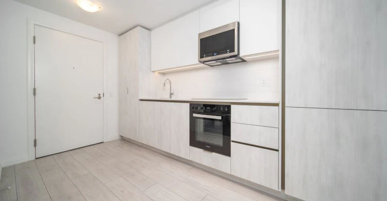 525-400 King Street W, Toronto, ON, M5V 1K2 - 2