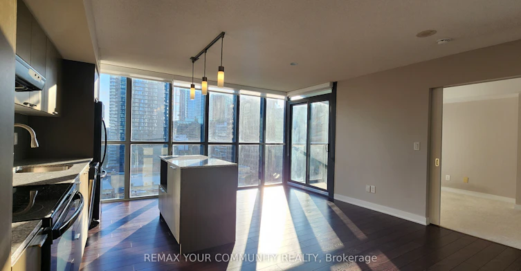 1704-110 Charles Street E, Toronto, ON, M4Y 1T5 - 6