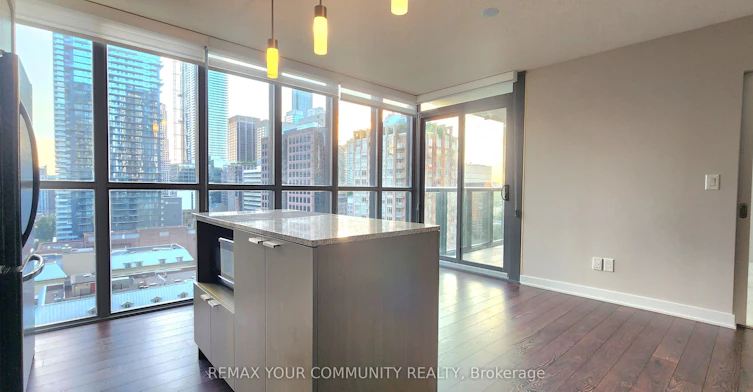 1704-110 Charles Street E, Toronto, ON, M4Y 1T5 - 7
