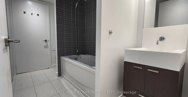 1704-110 Charles Street E, Toronto, ON, M4Y 1T5 - 21
