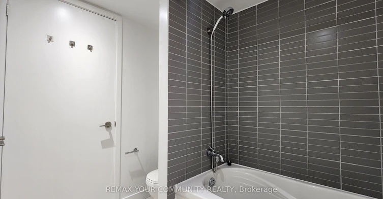 1704-110 Charles Street E, Toronto, ON, M4Y 1T5 - 22