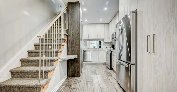 739 Manning Avenue, Toronto, ON, M6G 2W5 - 16