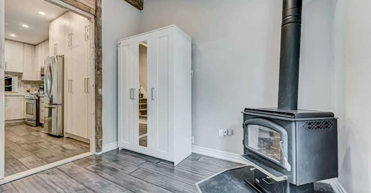 739 Manning Avenue, Toronto, ON, M6G 2W5 - 11