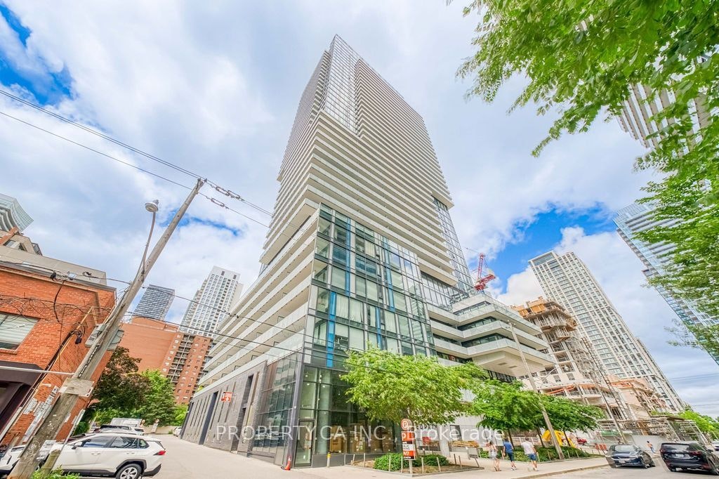 3205-161 Roehampton Avenue, Toronto, ON, M4P 0C8