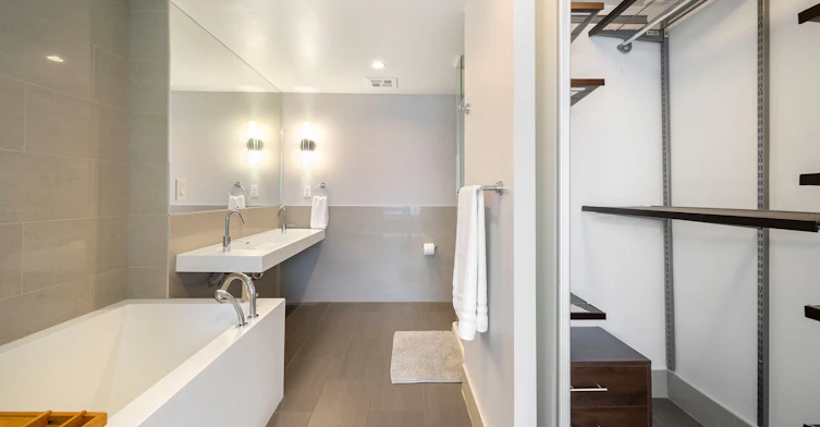 2606-70 Distillery Lane, Toronto, ON, M5A 0E3 - 22