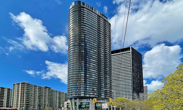 420-585 Bloor Street E