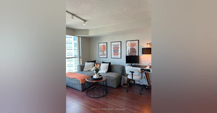 1913-8 York Street, Toronto, ON, M5J 2Y2 - 3