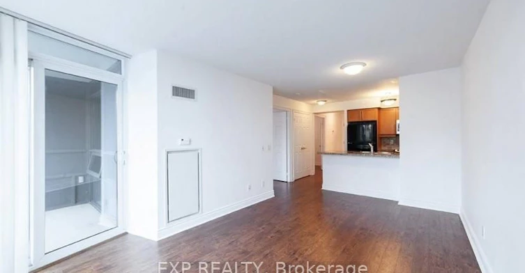 422-25 Greenview Avenue, Toronto, ON, M2M 0A5 - 8