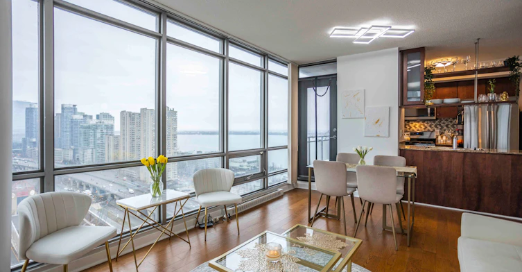 2510-5 Mariner Terrace, Toronto, ON, M5V 3V6 - 4