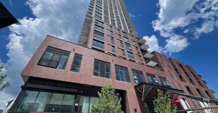 802-10 Oak Street, Toronto, ON, M5A 0Z1