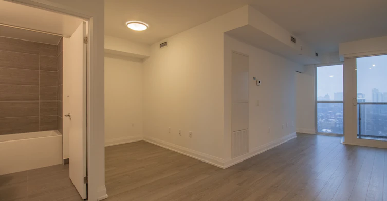 2210-77 Mutual Street, Toronto, ON, M5B 2A9 - 7